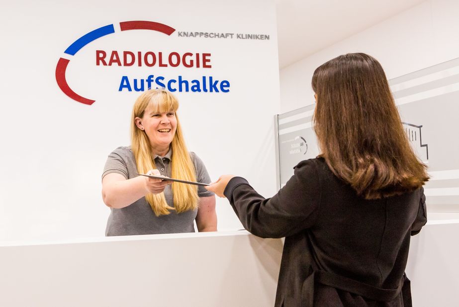 Am Patientenempfang